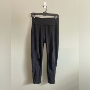 Without Walls Black Mesh Panel Yoga Athletic Cropped Leggings SZ M